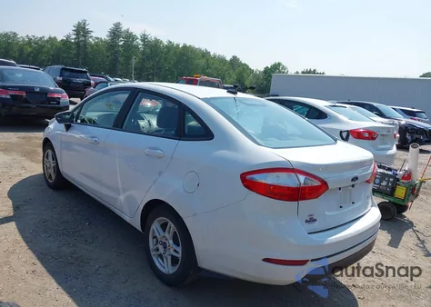 2018 Ford Fiesta Se z USA, uszkodzony, nr VIN 3FADP4BJ3JM144561